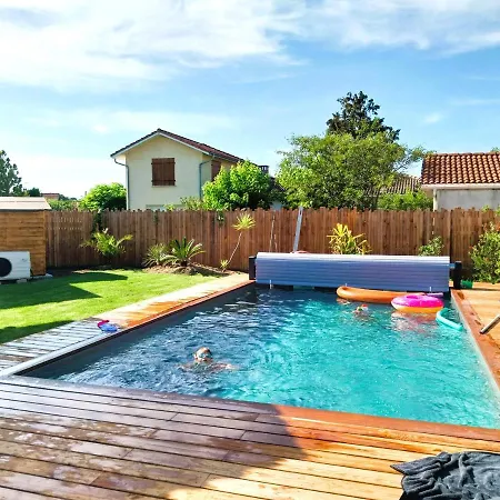 Holiday home Jolie Maison Moderne Avec Piscine Chauffee 4 Ch Et Jardin *